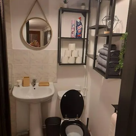 Maison D'une Chambre Avec Wifi A Hébergement de vacances *